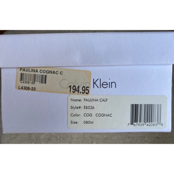 CALVIN KLEIN Heels Like New! - Picture 9 of 10